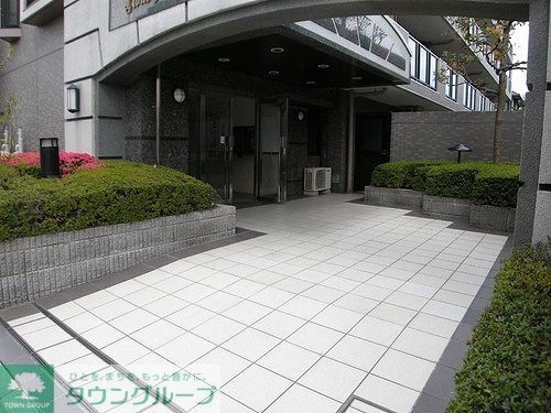 エントランス　エントランス外観