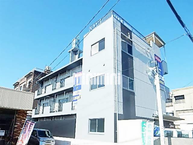 建物外観　３階建てのＲＣ造　しっかりした外観です。