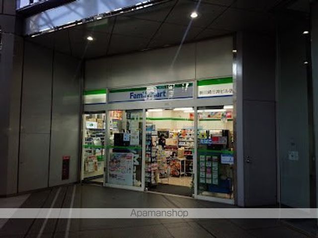 コンビニ　セブン－イレブンパークタワー新川崎店（コンビニ）まで588m