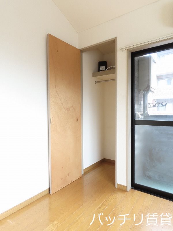 収納　同型タイプの為、現状を優先致します。