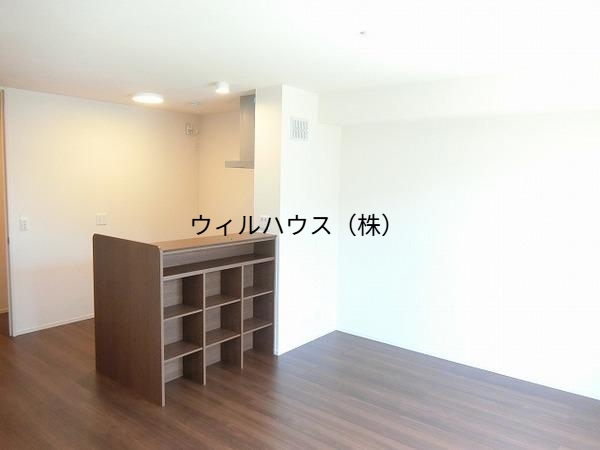居室・リビング　人気のカウンターキッチン！