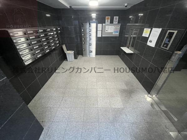 エントランス　清潔なエントランスです