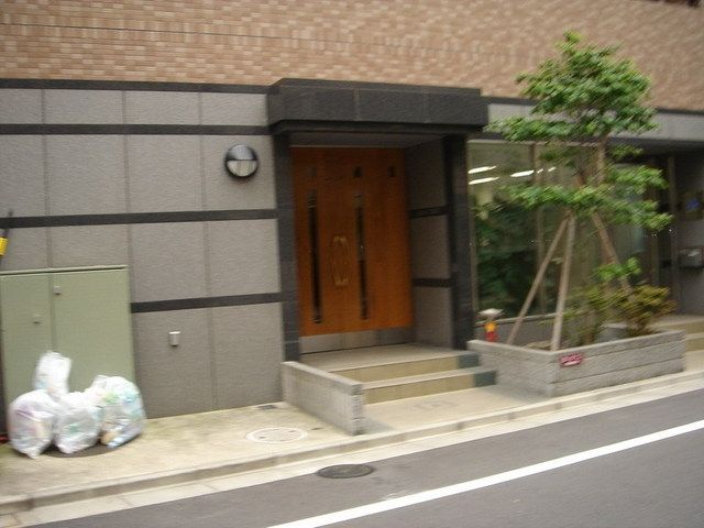 エントランス　エントランス