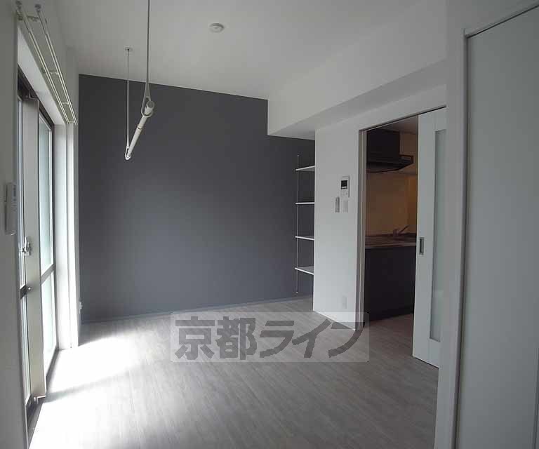 居室・リビング　日当たりがよく明るいお部屋です。