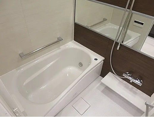 バス・シャワールーム　写真は同タイプ住居です。