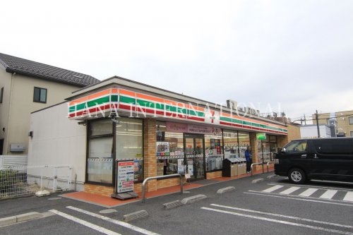 コンビニ　セブンイレブン草加栄町一丁目店（コンビニ）まで573m