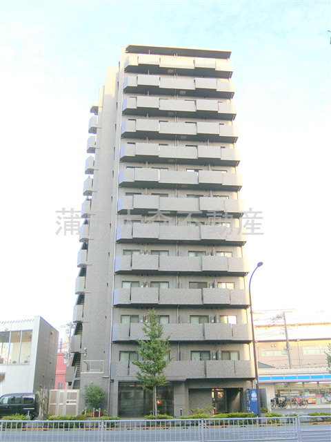 建物外観　外観タイル張り　2013年12月築　RC鉄筋コンクリート造地