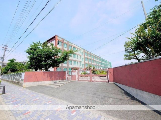 中学校　駒方中学校（中学校）まで233m