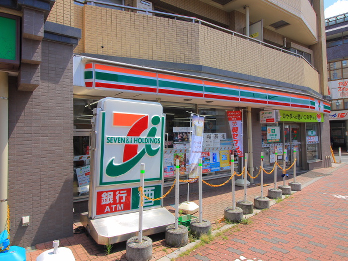 コンビニ　セブンイレブン（コンビニ）まで345m