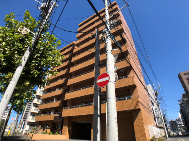 建物外観　札幌市東区北７条東「リゾルテ中央」
