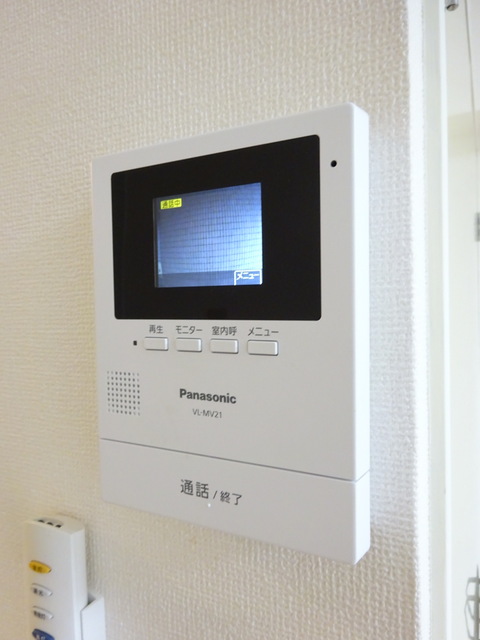 セキュリティ　防犯対策に有効なカメラ付きインターホン！録画機能が付いている