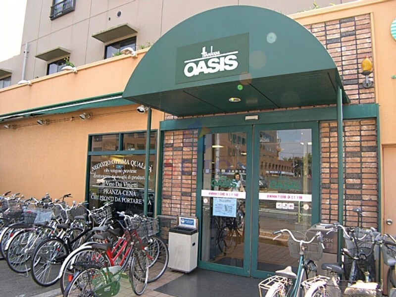 スーパー　阪急オアシス服部緑地店（スーパー）まで831m