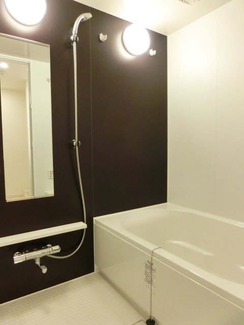 バス・シャワールーム　※写真は同タイプ住戸です。