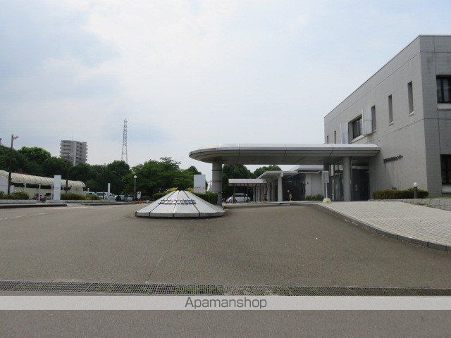 病院　愛媛県立新居浜病院（病院）まで1300m