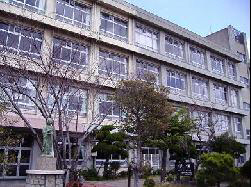 中学校　飾磨東中学校（中学校）まで957m