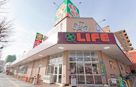 スーパー　ライフ 塩草店（スーパー）まで417m