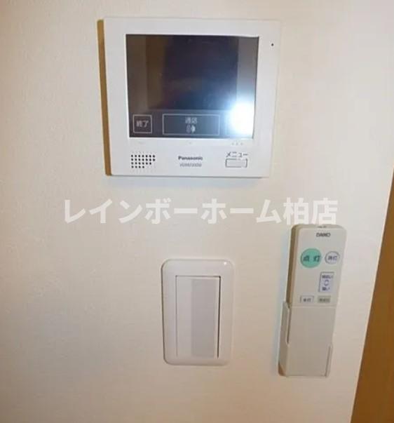 セキュリティ　TV付インターホンです