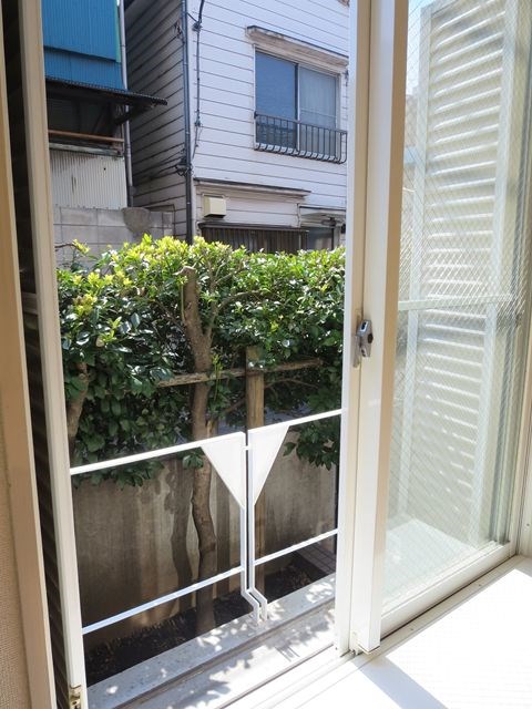 バルコニー　南向き