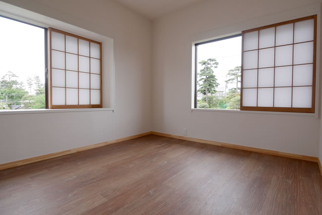 鵠沼藤が谷2F 戸建の居間写真