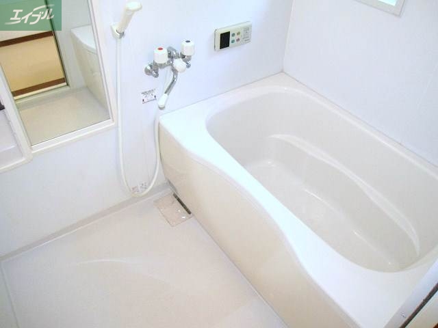 バス・シャワールーム　別のお部屋の写真です。実際とは異なります。