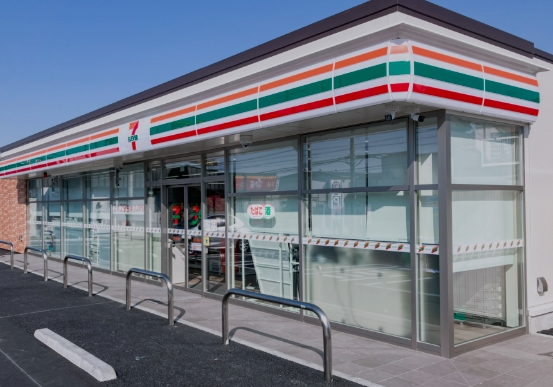 コンビニ　セブンイレブン赤羽岩淵駅前店（コンビニ）まで639m