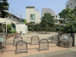 公園　二鳳公園（公園）まで622m