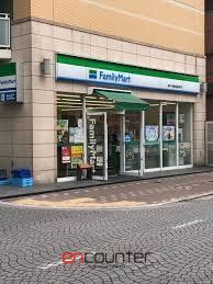 コンビニ　ファミリーマート麻布十番商店街通り店（コンビニ）まで80m
