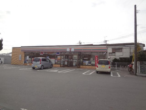 コンビニ　セブンイレブン 小見川東店（コンビニ）まで663m