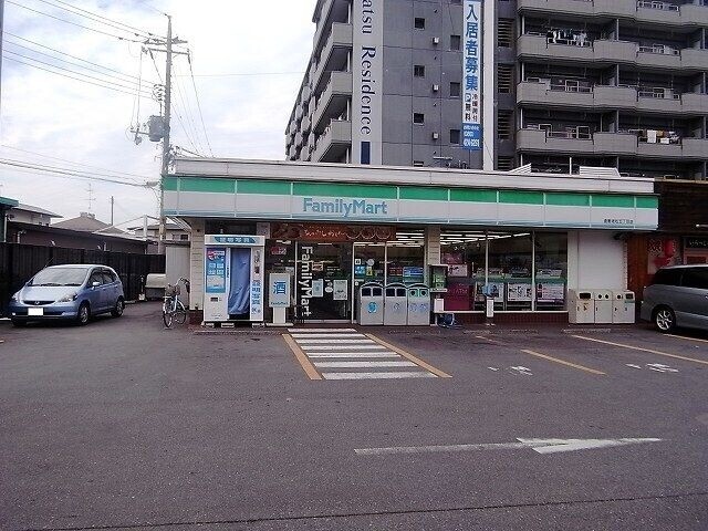 コンビニ　ファミリーマート　倉敷老松五丁目店（コンビニ）まで577m