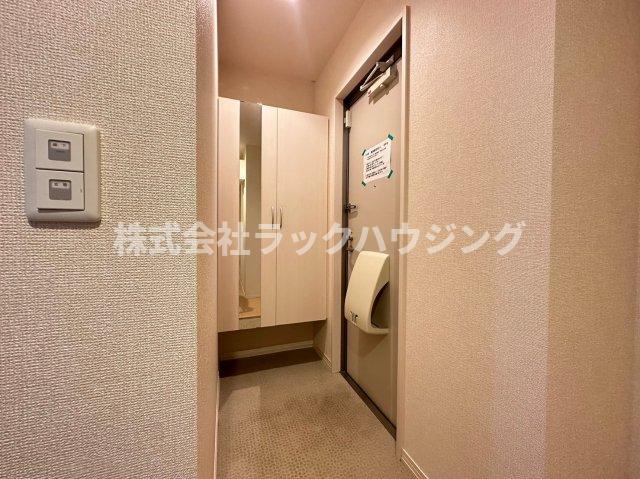 玄関　【お部屋さがしはラックハウジングにお問合せ下さいませ♪】