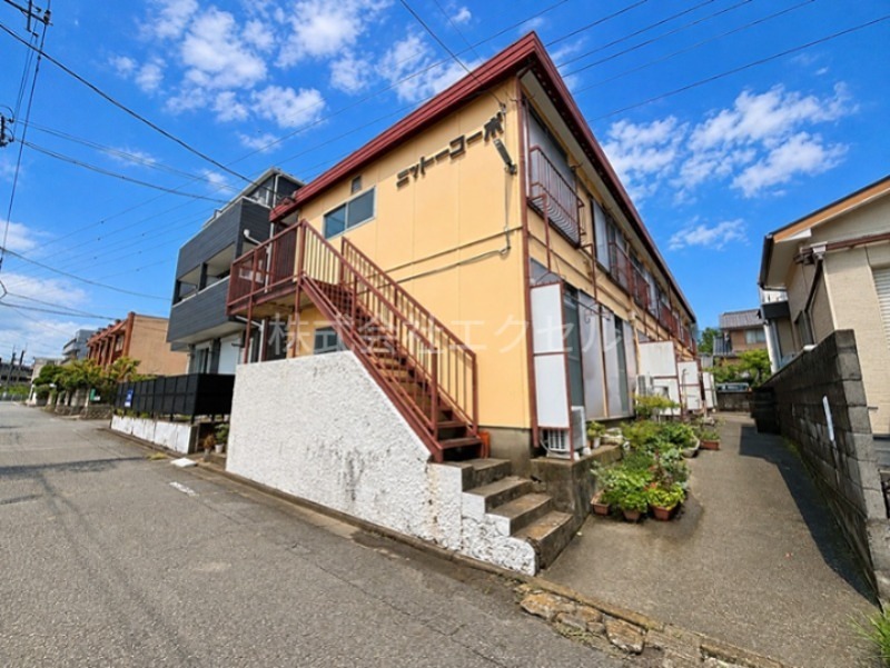 建物外観　閑静な住宅街です。
