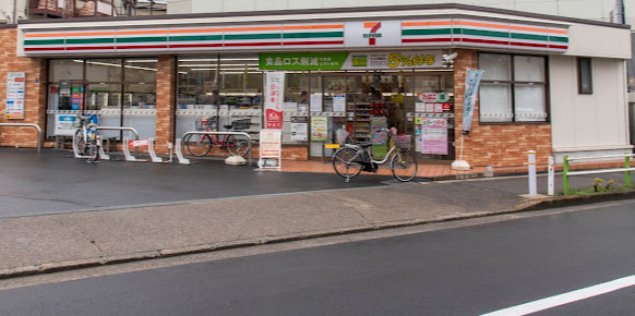 コンビニ　セブンイレブン 板橋赤塚1丁目店（コンビニ）まで1027m