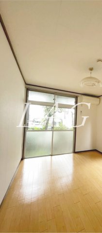 居室・リビング　洋室のお部屋です。