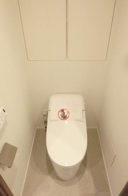 トイレ　別号室参考写真