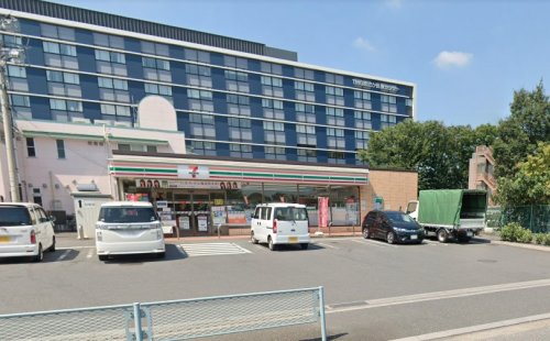 コンビニ　セブンイレブン　東洋大学（コンビニ）まで277m