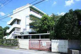 中学校　戸田市立笹目中学校（中学校）まで726m
