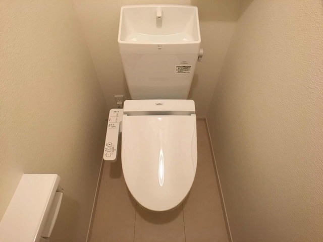 トイレ　図面と現状に相違がある場合には現状を優先