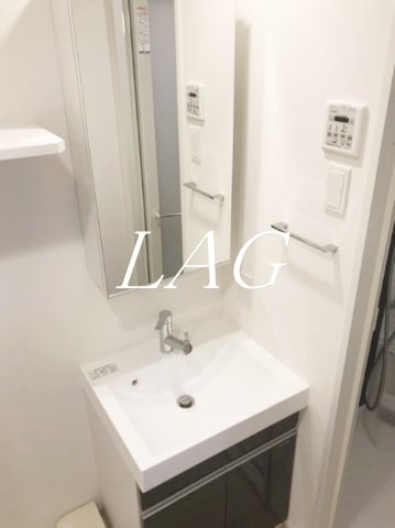 洗面設備　洗面台です。