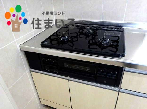 コンビニ　ファミリーマート安城大岡町店（コンビニ）まで762m