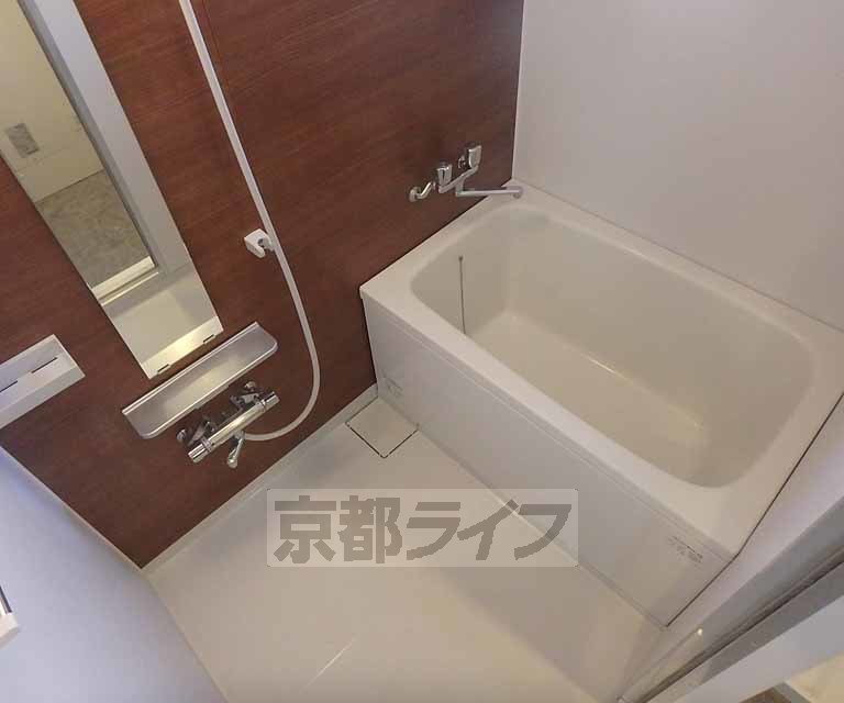 バス・シャワールーム　キレイなバスルームです