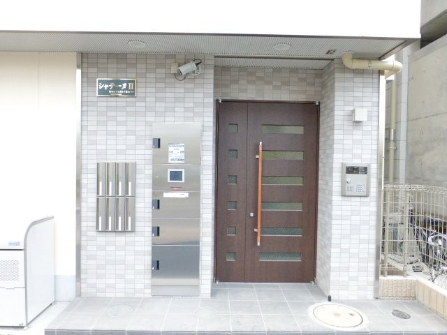 エントランス　★安心のオートロック付のマンションです★