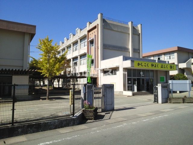 小学校　熊本市立画図小学校（小学校）まで624m