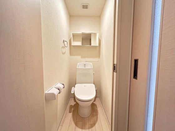 トイレ　※別部屋の写真です