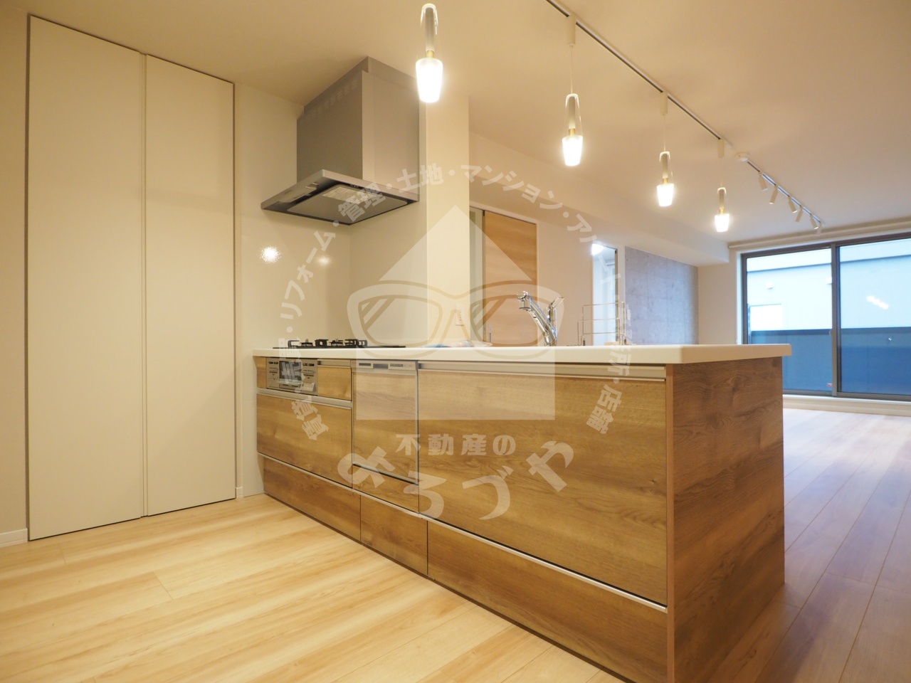 ＪＲ鹿児島本線 鹿児島中央駅 徒歩12分 4階建 新築のキッチン写真