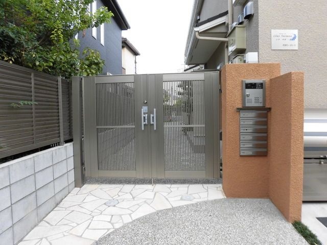 エントランス　清潔なエントランスです