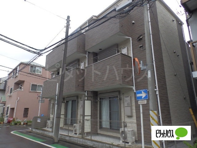 建物外観　蒔田駅徒歩５分！