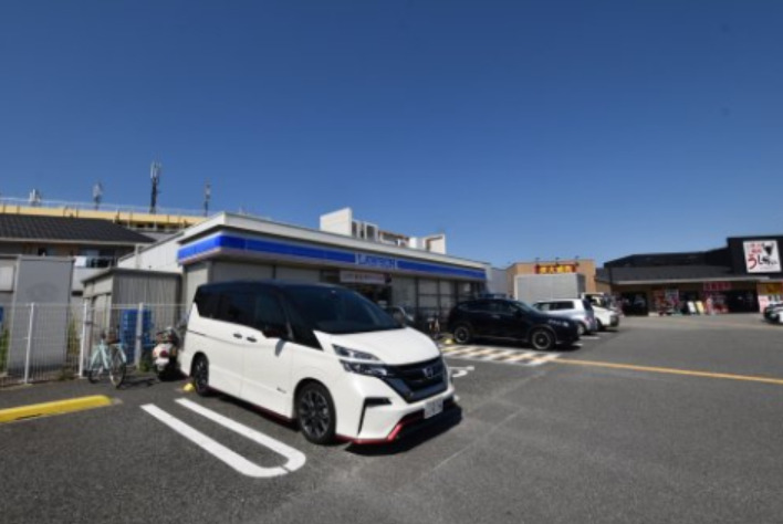 コンビニ　ローソン 泉大津森町二丁目店（コンビニ）まで109m