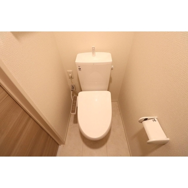 ラピスラズリのトイレ写真