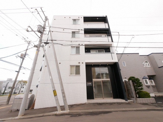 建物外観　☆地下鉄東西線南郷13丁目駅まで徒歩5分！