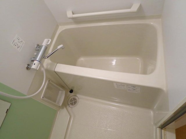 バス・シャワールーム　きれいなお風呂です